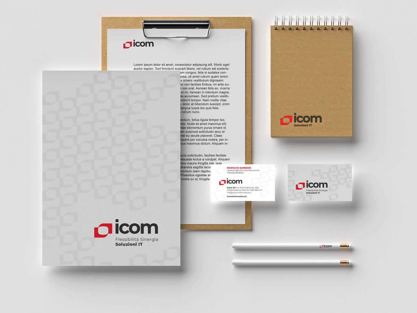 I materiali coordinati Icom: carta intestata, block notes e biglietti da visita